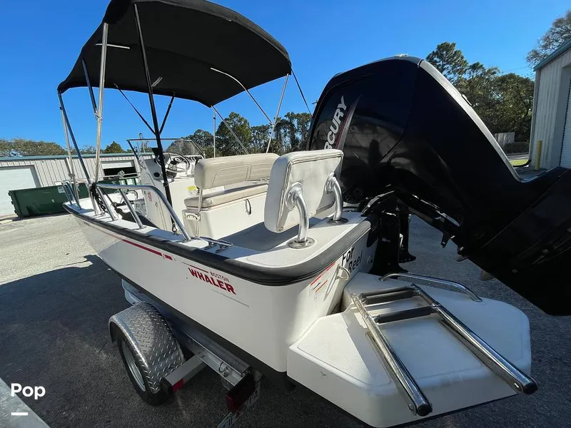 Slide: The Image of Boston Whaler 170 Montauk 2022 - 16207033