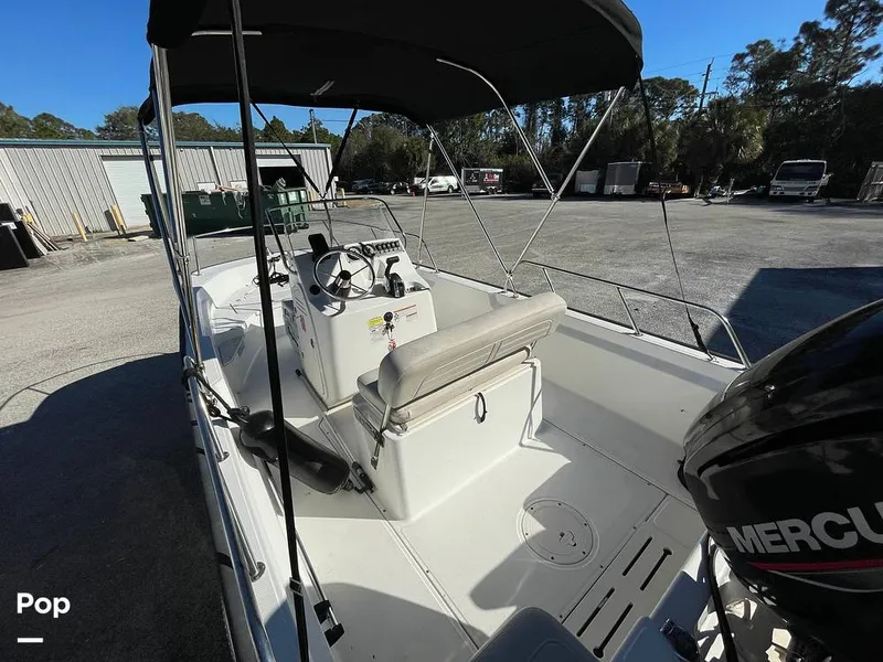 Slide: The Image of Boston Whaler 170 Montauk 2022 - 16207035