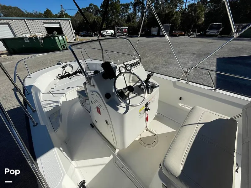 Slide: The Image of Boston Whaler 170 Montauk 2022 - 16207037