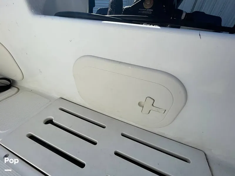 Slide: The Image of Boston Whaler 170 Montauk 2022 - 16207046