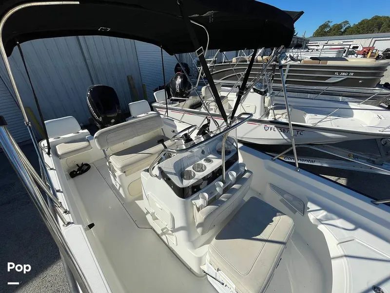 Slide: The Image of Boston Whaler 170 Montauk 2022 - 16207114