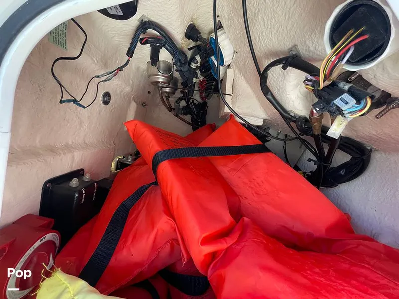 Slide: The Image of Boston Whaler 170 Montauk 2022 - 16207122