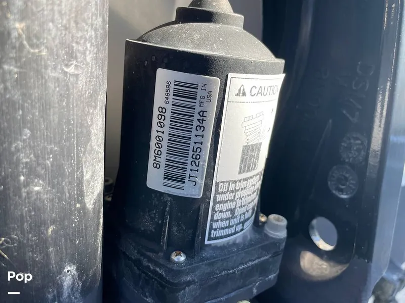 Slide: The Image of Boston Whaler 170 Montauk 2022 - 16207015