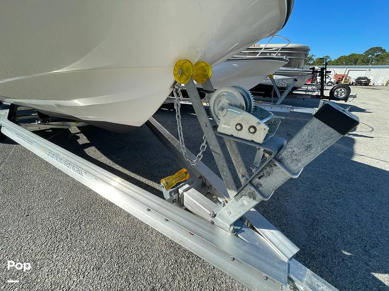Slide: The Image of Boston Whaler 170 Montauk 2022 - 16207024