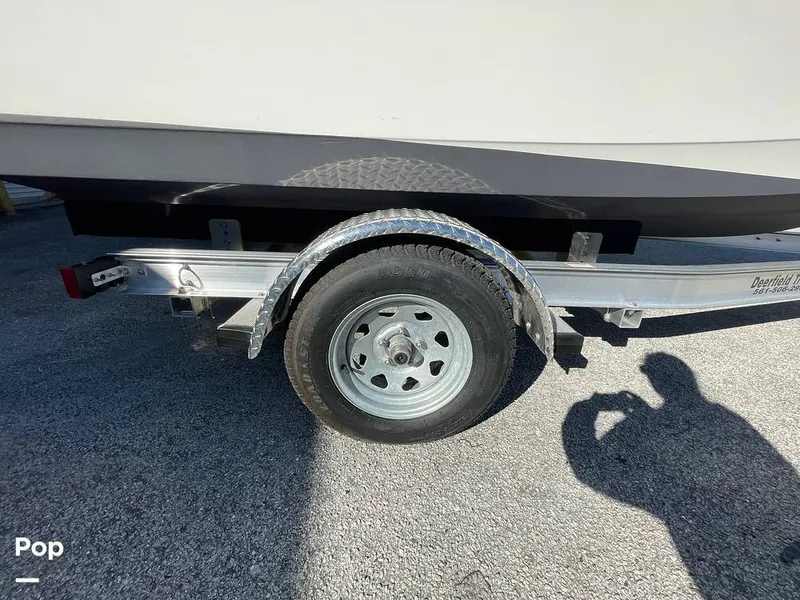 Slide: The Image of Boston Whaler 170 Montauk 2022 - 16207027