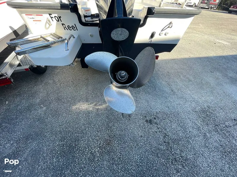 Slide: The Image of Boston Whaler 170 Montauk 2022 - 16207030