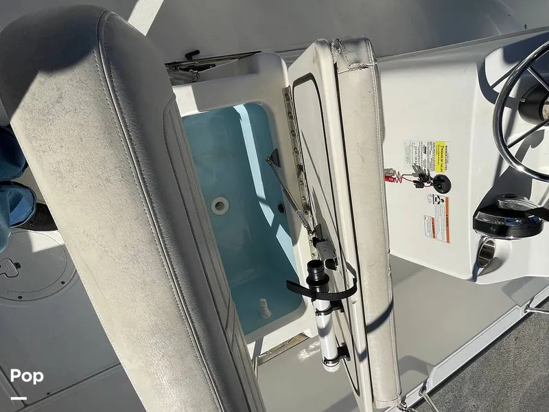 Slide: The Image of Boston Whaler 170 Montauk 2022 - 16207043