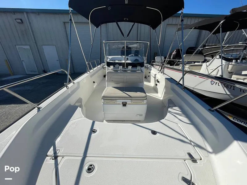 Slide: The Image of Boston Whaler 170 Montauk 2022 - 16207112
