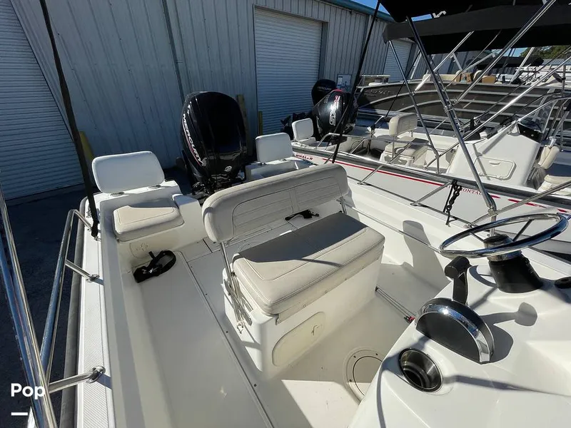 Slide: The Image of Boston Whaler 170 Montauk 2022 - 16207119