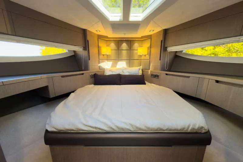 Slide: The Image of Galeon 510 SKY 2022 - 29