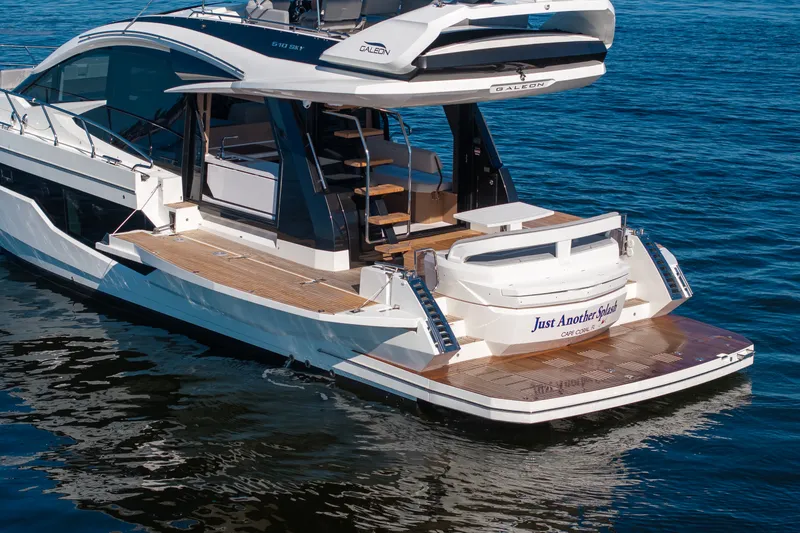 Slide: The Image of Galeon 510 SKY 2022 - 5