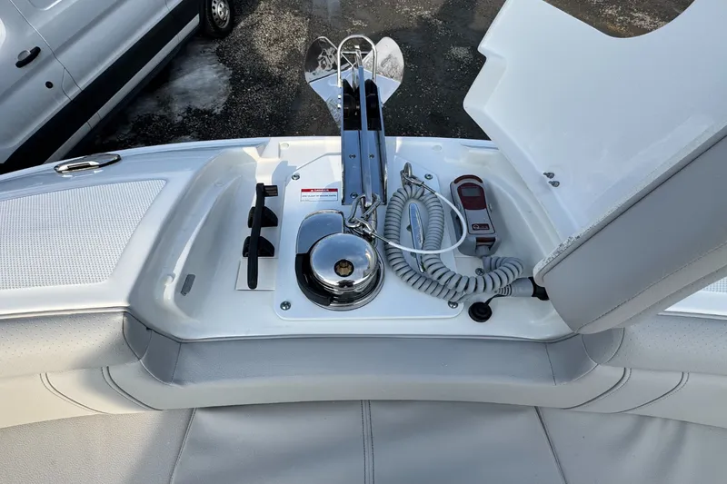 Slide: The Image of Sea Ray SDX 290 Outboard 2026 - 46