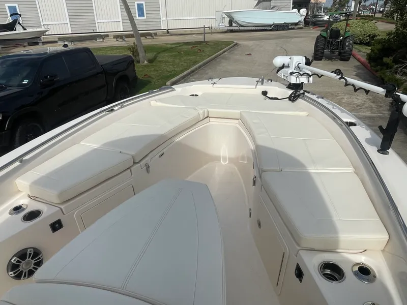 Slide: The Image of Grady-White 251 COASTAL EXPLORER 2025 - 23