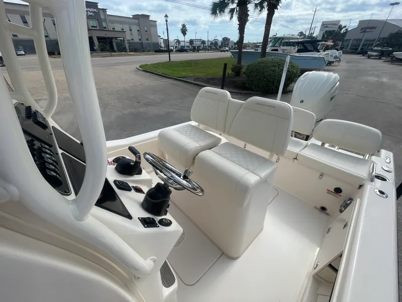 Slide: The Image of Grady-White 251 COASTAL EXPLORER 2025 - 29