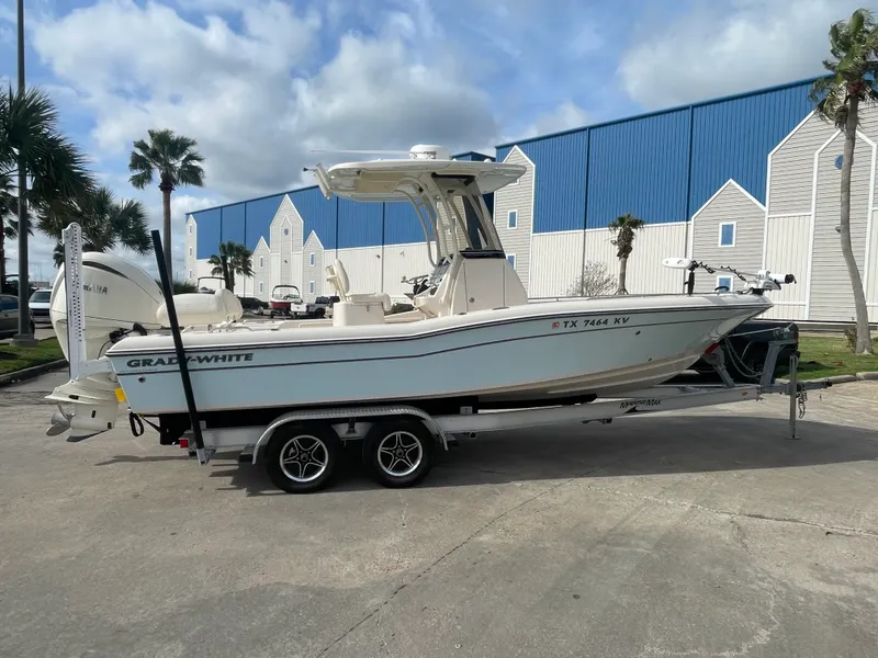 Slide: The Image of Grady-White 251 COASTAL EXPLORER 2025 - 5