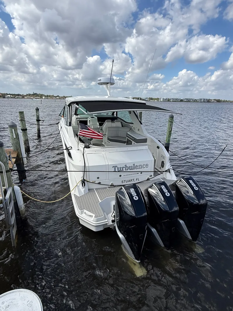 Slide: The Image of Sea Ray 320 SUNDANCER OB 2023 - 3