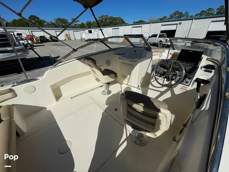 Slide: The Image of Scout 210 Dorado 2022 - 16201605