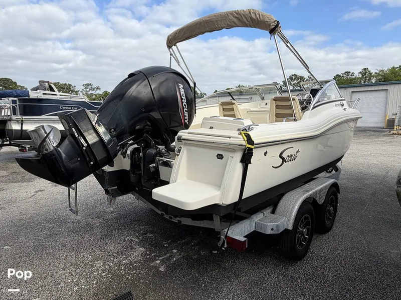 Slide: The Image of Scout 210 Dorado 2022 - 16349166