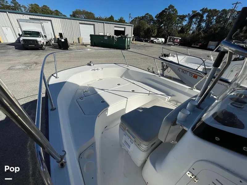 Slide: The Image of Boston Whaler 170 Montauk 2022 - 16207081