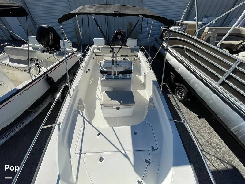 Slide: The Image of Boston Whaler 170 Montauk 2022 - 16207093