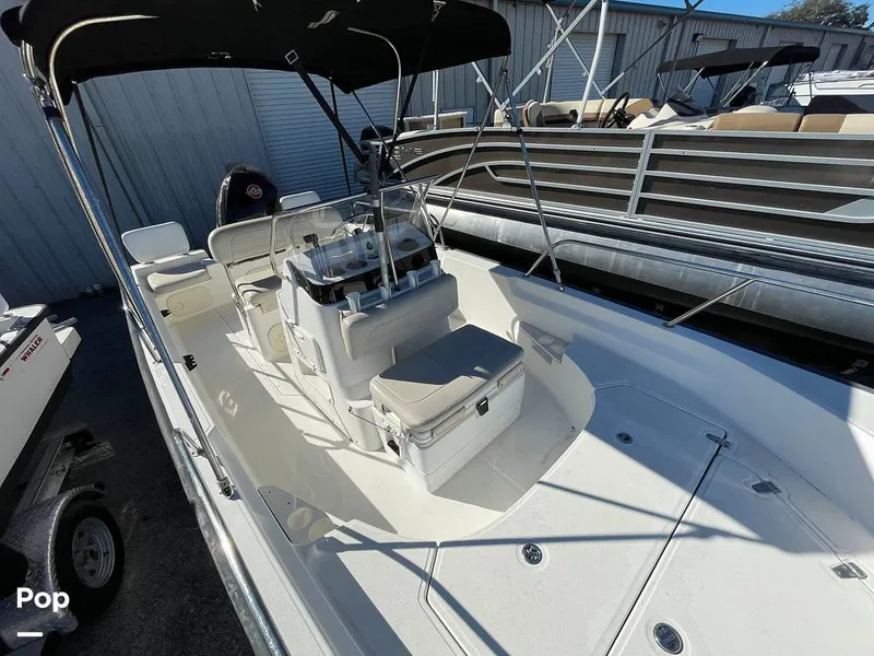 Slide: The Image of Boston Whaler 170 Montauk 2022 - 16207094