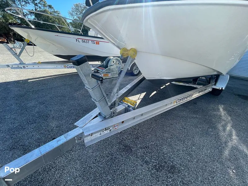 Slide: The Image of Boston Whaler 170 Montauk 2022 - 16207054