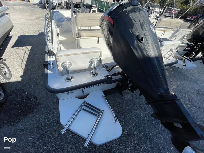 Slide: The Image of Boston Whaler 170 Montauk 2022 - 16207068