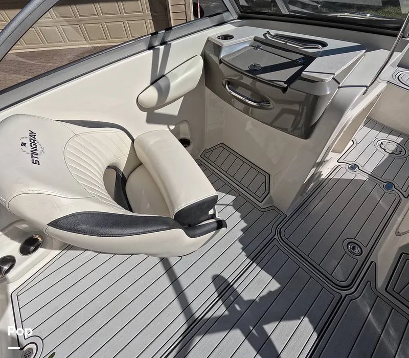 Slide: The Image of Stingray 201DS 2020 - 16188766