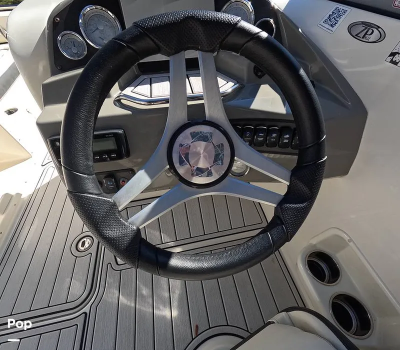 Slide: The Image of Stingray 201DS 2020 - 16188772