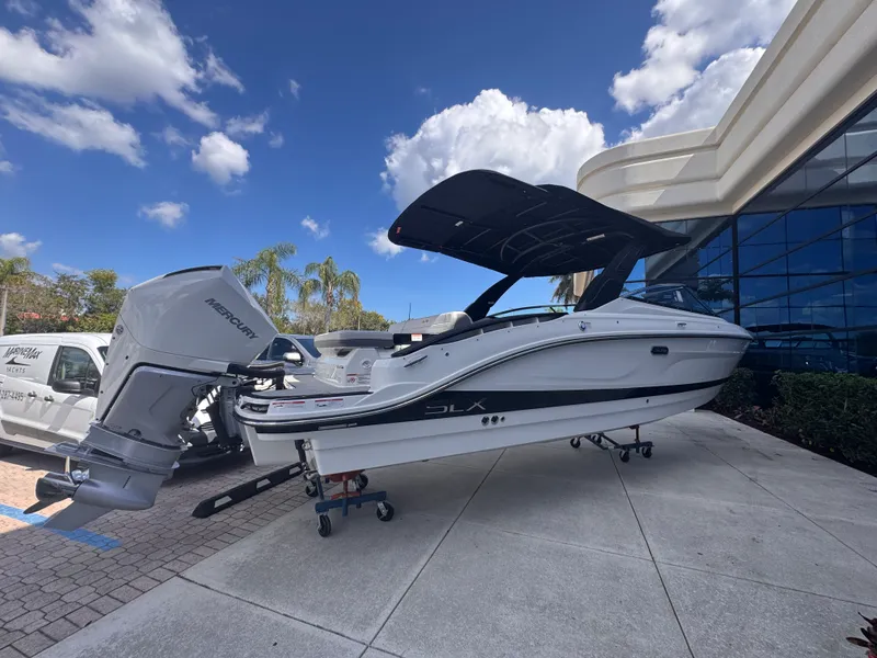 Slide: The Image of Sea Ray SLX 280 Outboard 2026 - 2