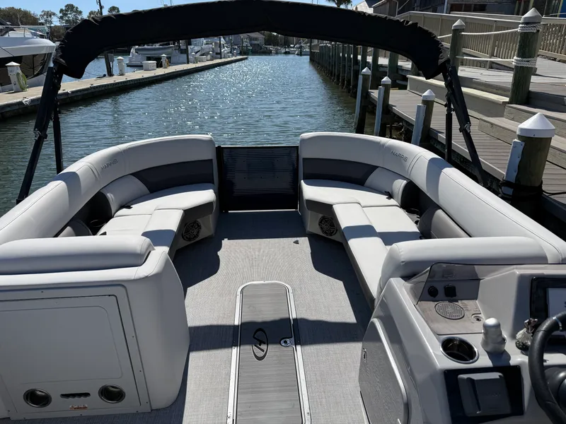 Slide: The Image of Harris 230 CRUISER 2023 - 11