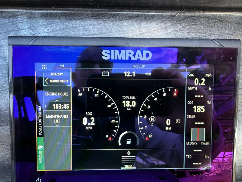 Slide: The Image of Harris 230 CRUISER 2023 - 24