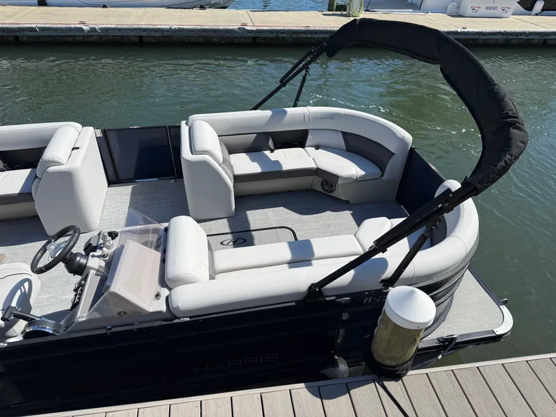 Slide: The Image of Harris 230 CRUISER 2023 - 4