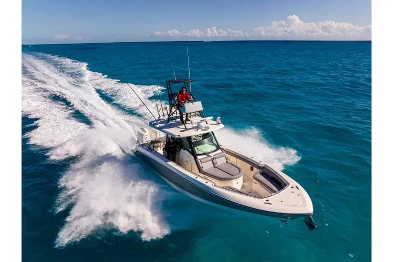 Slide: The Image of Boston Whaler 360 Outrage 2026 - 1