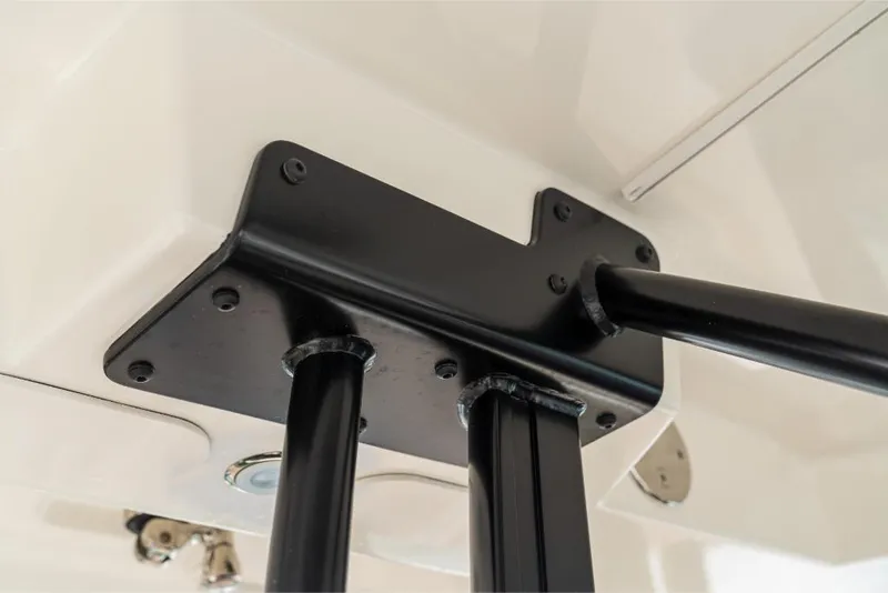 Slide: The Image of Boston Whaler 360 Outrage 2026 - 108