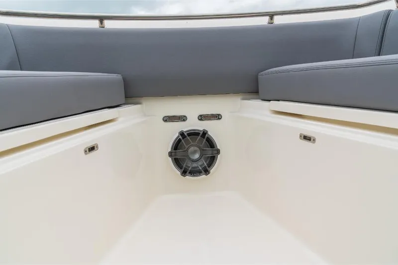 Slide: The Image of Boston Whaler 360 Outrage 2026 - 120