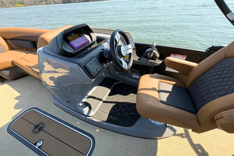 Slide: The Image of Harris Sunliner 230 2026 - 16