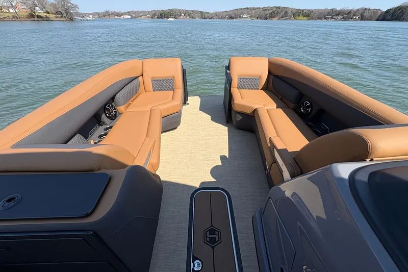 Slide: The Image of Harris Sunliner 230 2026 - 22