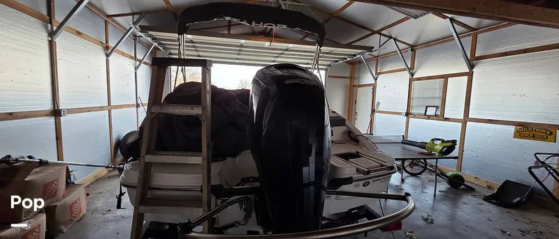 Slide: The Image of Tahoe T18 2023 - 16207333