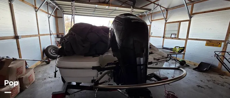 Slide: The Image of Tahoe T18 2023 - 16207334