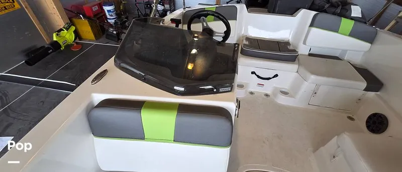 Slide: The Image of Tahoe T18 2023 - 16207374