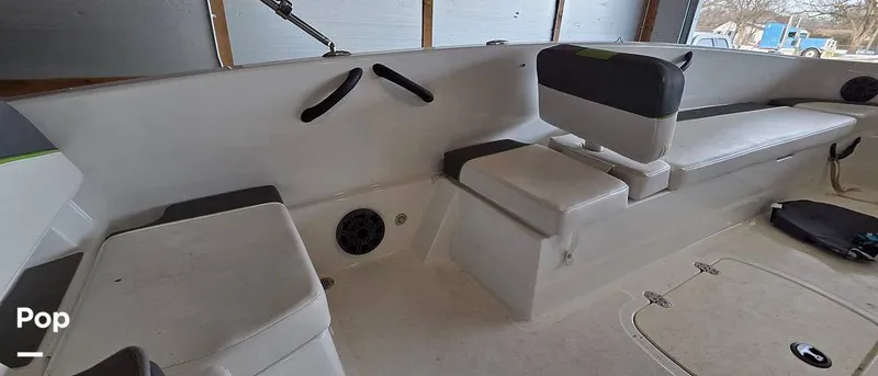 Slide: The Image of Tahoe T18 2023 - 16207382