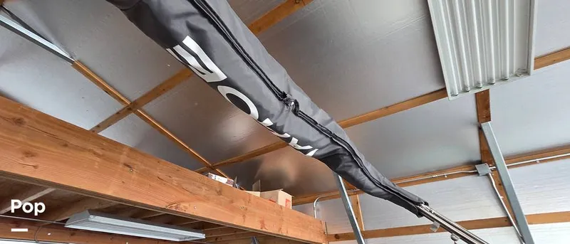 Slide: The Image of Tahoe T18 2023 - 16207391