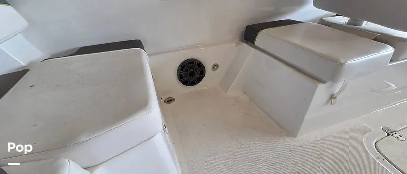 Slide: The Image of Tahoe T18 2023 - 16207392