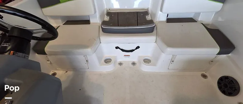 Slide: The Image of Tahoe T18 2023 - 16207394