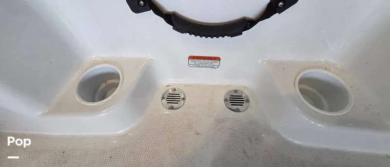 Slide: The Image of Tahoe T18 2023 - 16207395