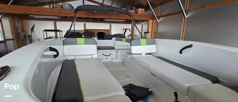 Slide: The Image of Tahoe T18 2023 - 16207418