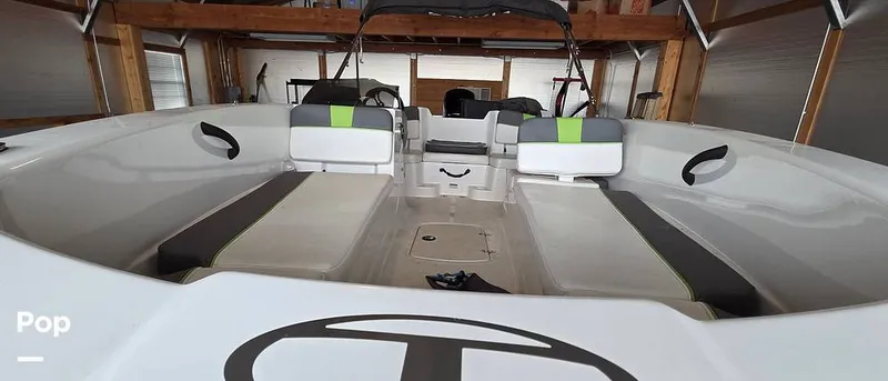 Slide: The Image of Tahoe T18 2023 - 16207420