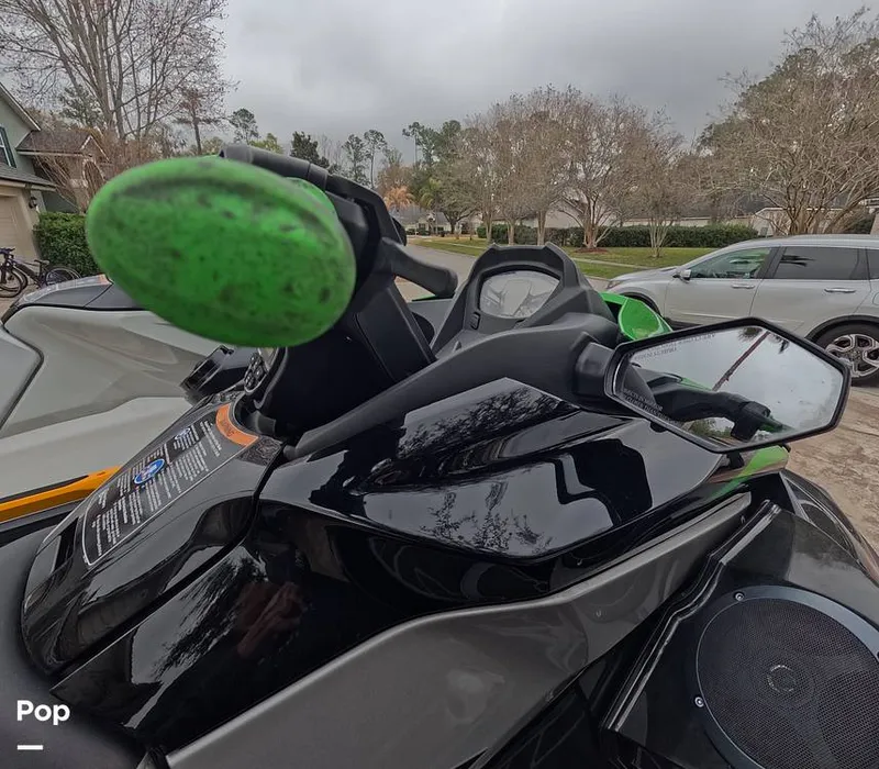 Slide: The Image of Sea-Doo FishPro / Kawasaki STX 160 LX 2020 - 16255153