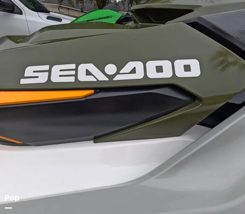 Slide: The Image of Sea-Doo FishPro / Kawasaki STX 160 LX 2020 - 16255159